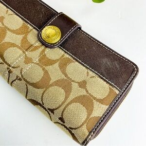 Coach Canvas Monogram Brown Leather Wallet